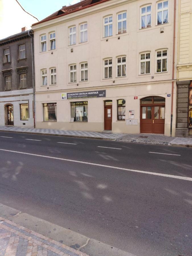 Studio Husitska 114/74 Prague Exterior photo